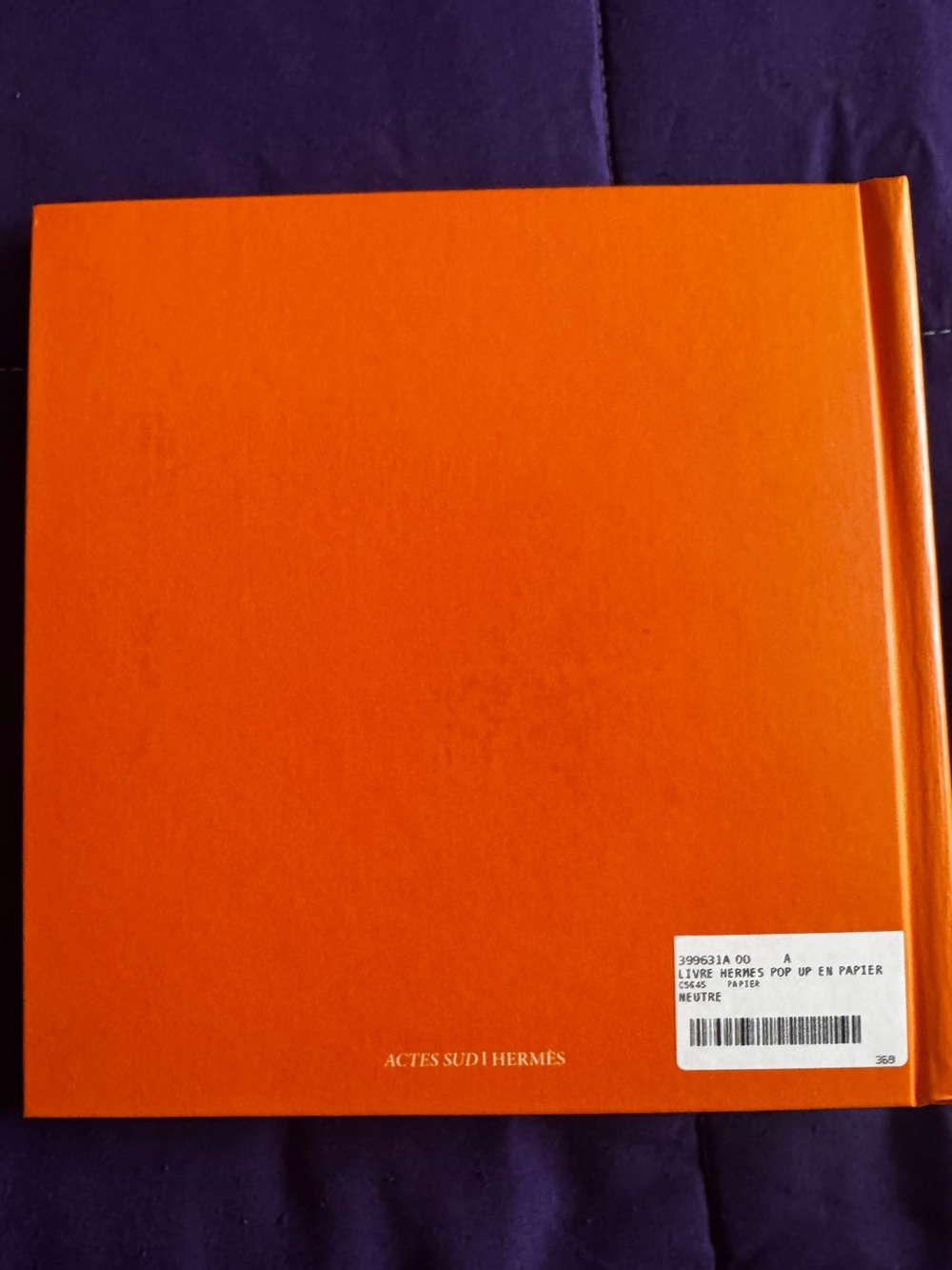 Hermès Pop-Up Orange Hardcover Book NWOT - Picture 6 of 16